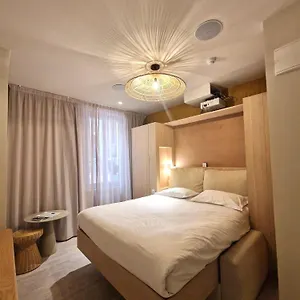 Life Vp - Vieux Port Hotel
